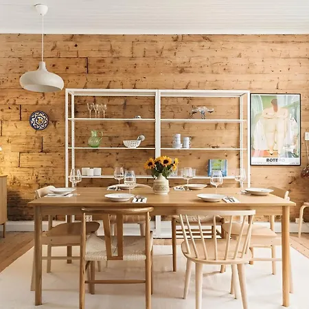 Prime Location - Charming Apartment