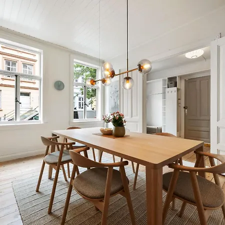 Authentic Apartment *